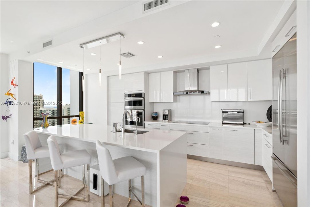 待售: $2,199,000 (3 贝兹, 2 浴室, 2191 平方英尺)