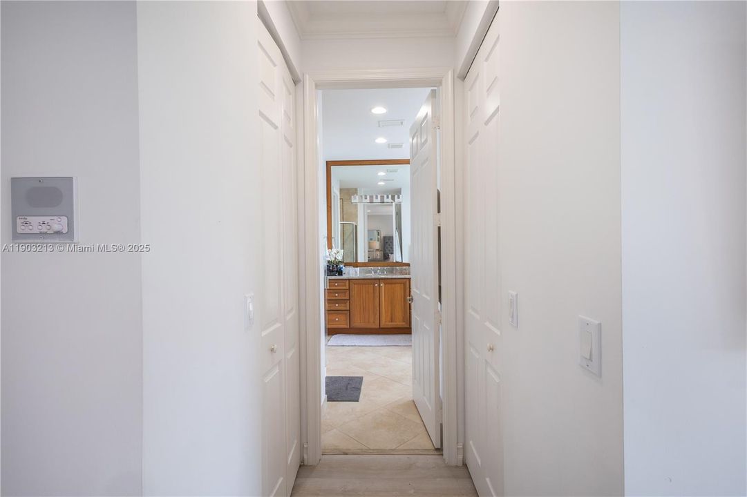 В аренду: $6,950 (5 спален, 4 ванн, 3230 Квадратных фут)