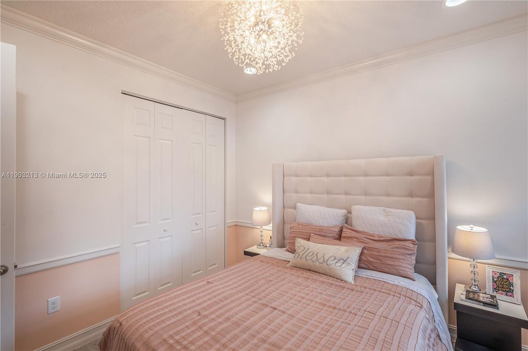 В аренду: $6,950 (5 спален, 4 ванн, 3230 Квадратных фут)