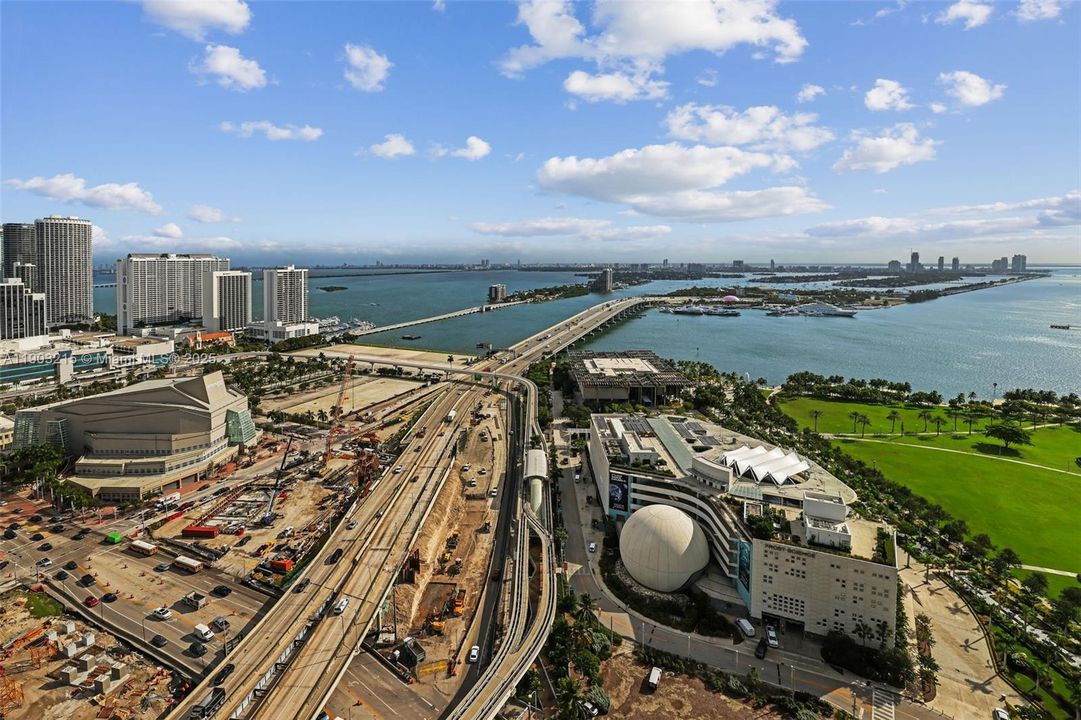 待售: $925,000 (2 贝兹, 2 浴室, 1498 平方英尺)