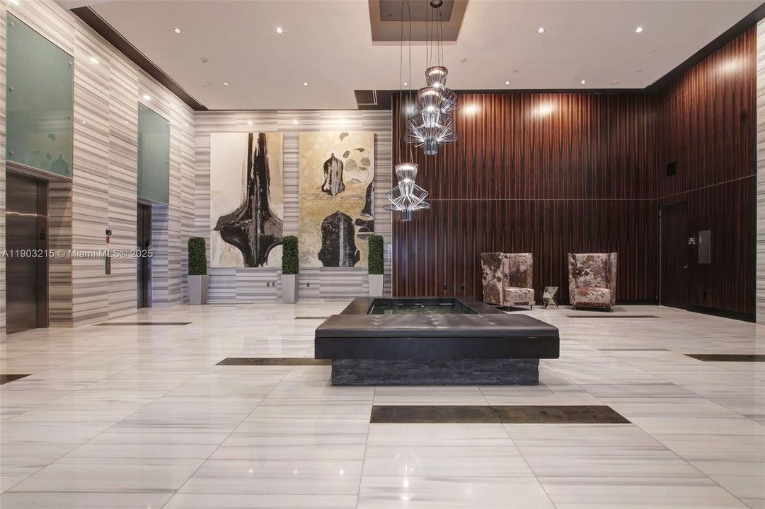 待售: $925,000 (2 贝兹, 2 浴室, 1498 平方英尺)