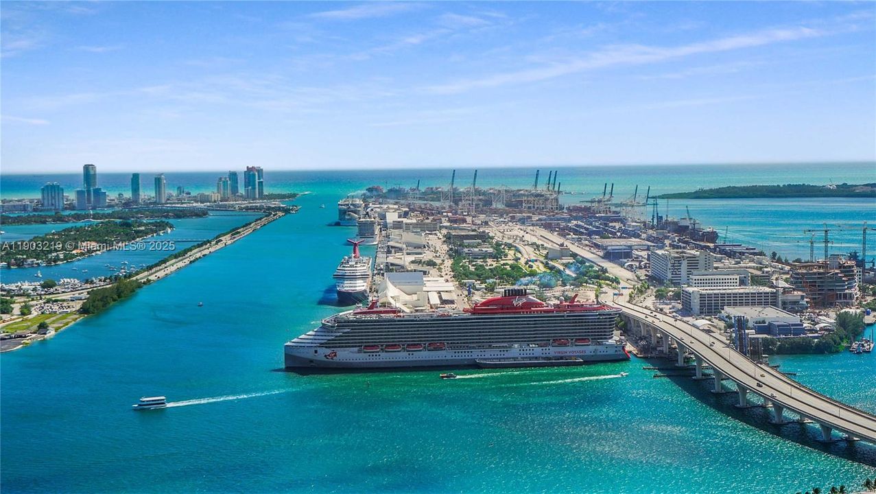 Recently Rented: $6,850 (2 beds, 2 baths, 1557 Square Feet)