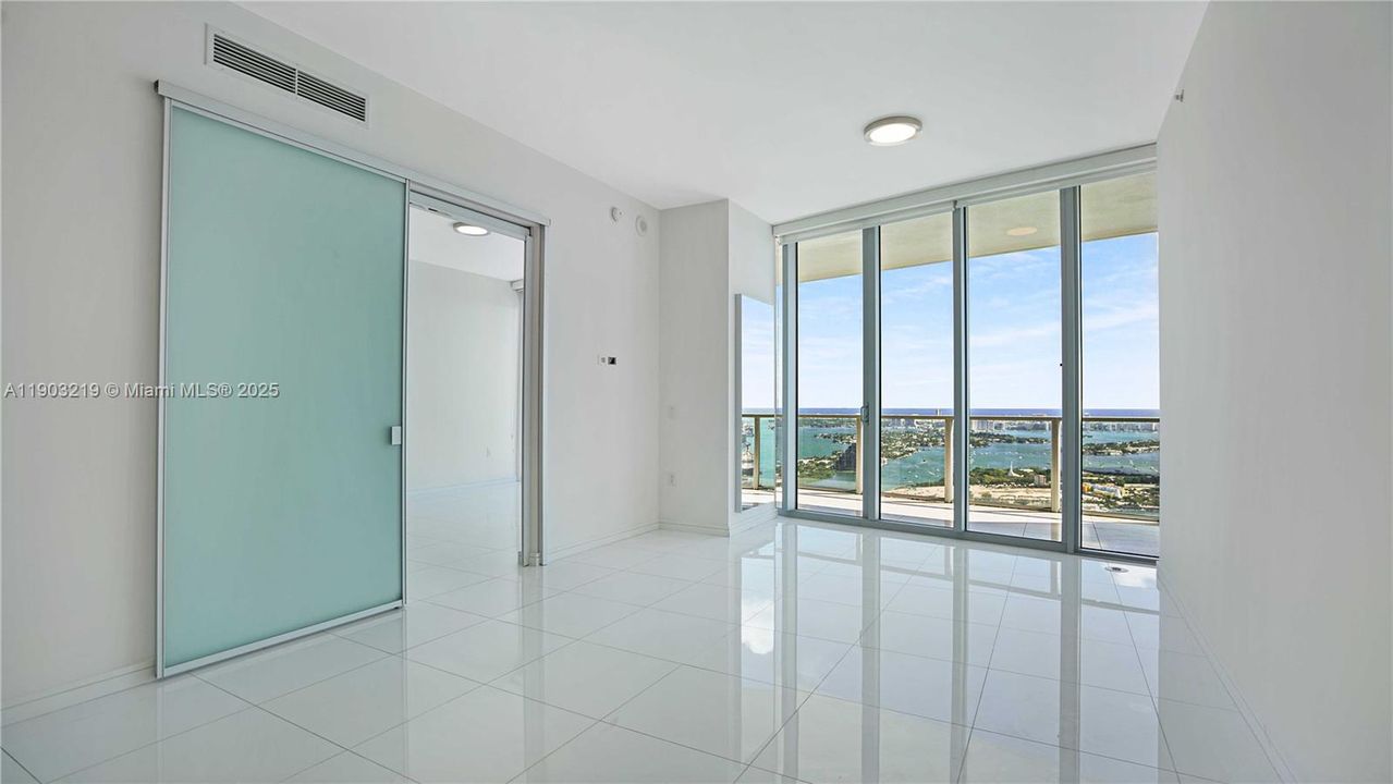 Recently Rented: $6,850 (2 beds, 2 baths, 1557 Square Feet)