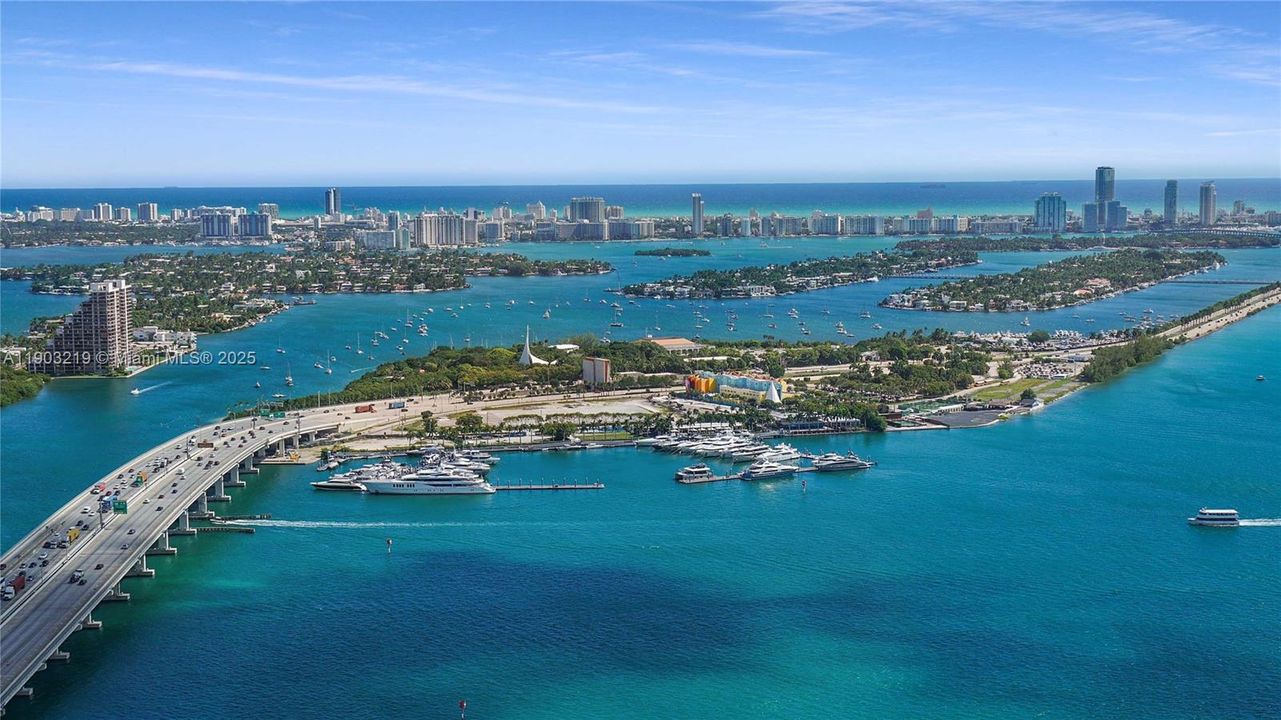 Recently Rented: $6,850 (2 beds, 2 baths, 1557 Square Feet)