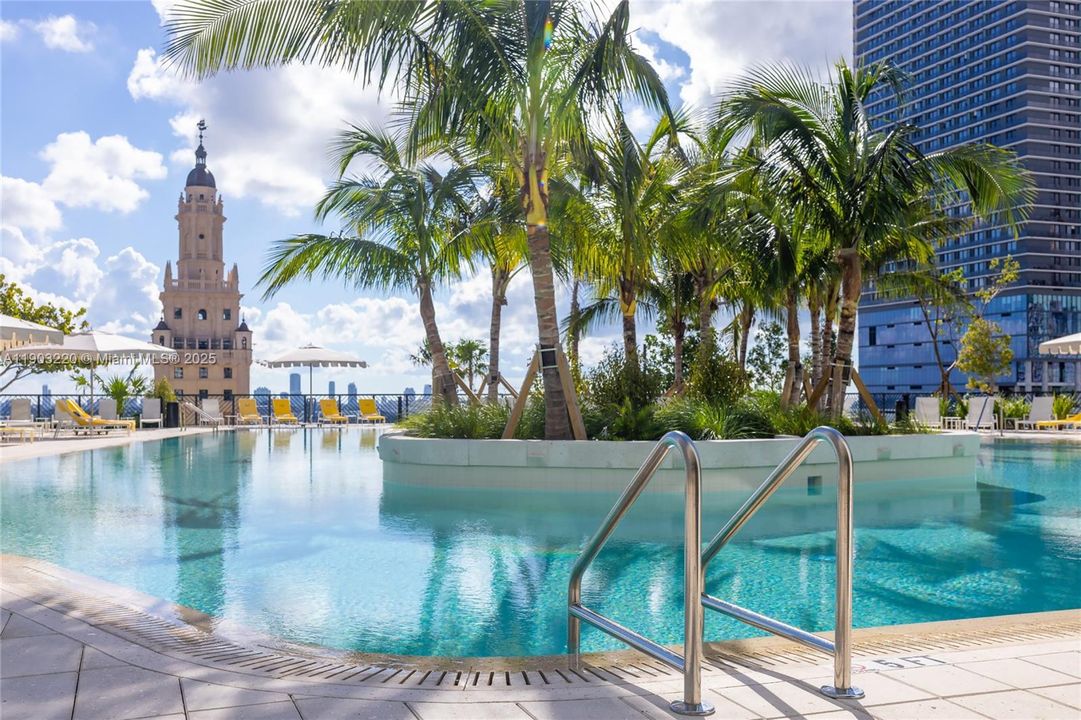 For Sale: $1,500,000 (3 beds, 3 baths, 1246 Square Feet)