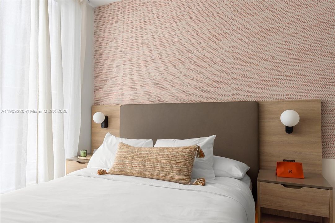 For Sale: $1,500,000 (3 beds, 3 baths, 1246 Square Feet)