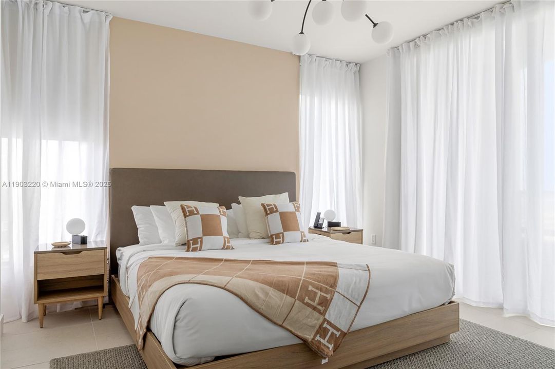 For Sale: $1,500,000 (3 beds, 3 baths, 1246 Square Feet)