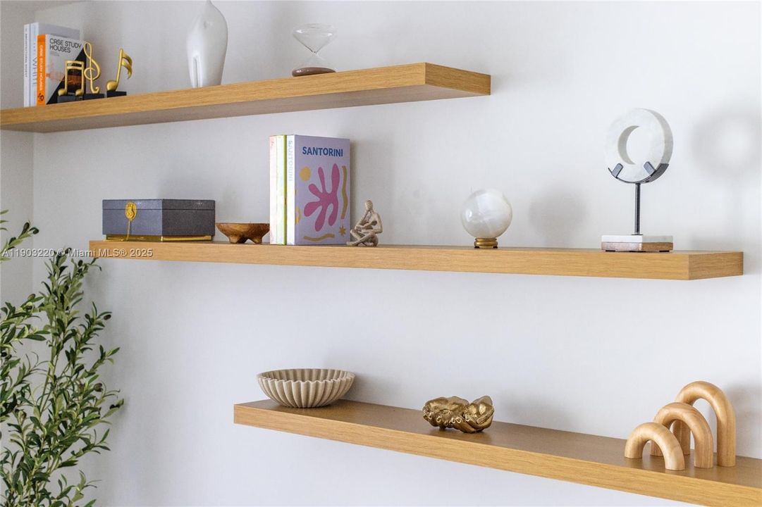 For Sale: $1,500,000 (3 beds, 3 baths, 1246 Square Feet)