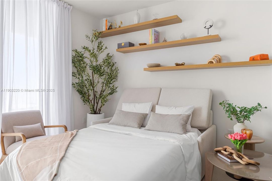 For Sale: $1,500,000 (3 beds, 3 baths, 1246 Square Feet)