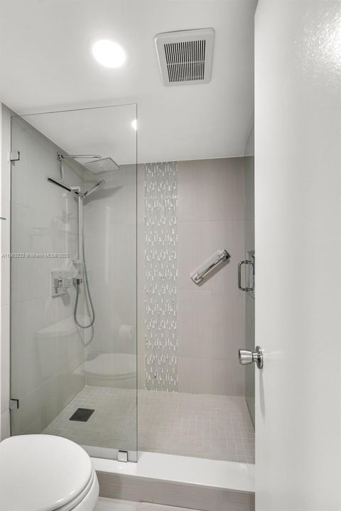 For Rent: $2,900 (2 beds, 2 baths, 1620 Square Feet)