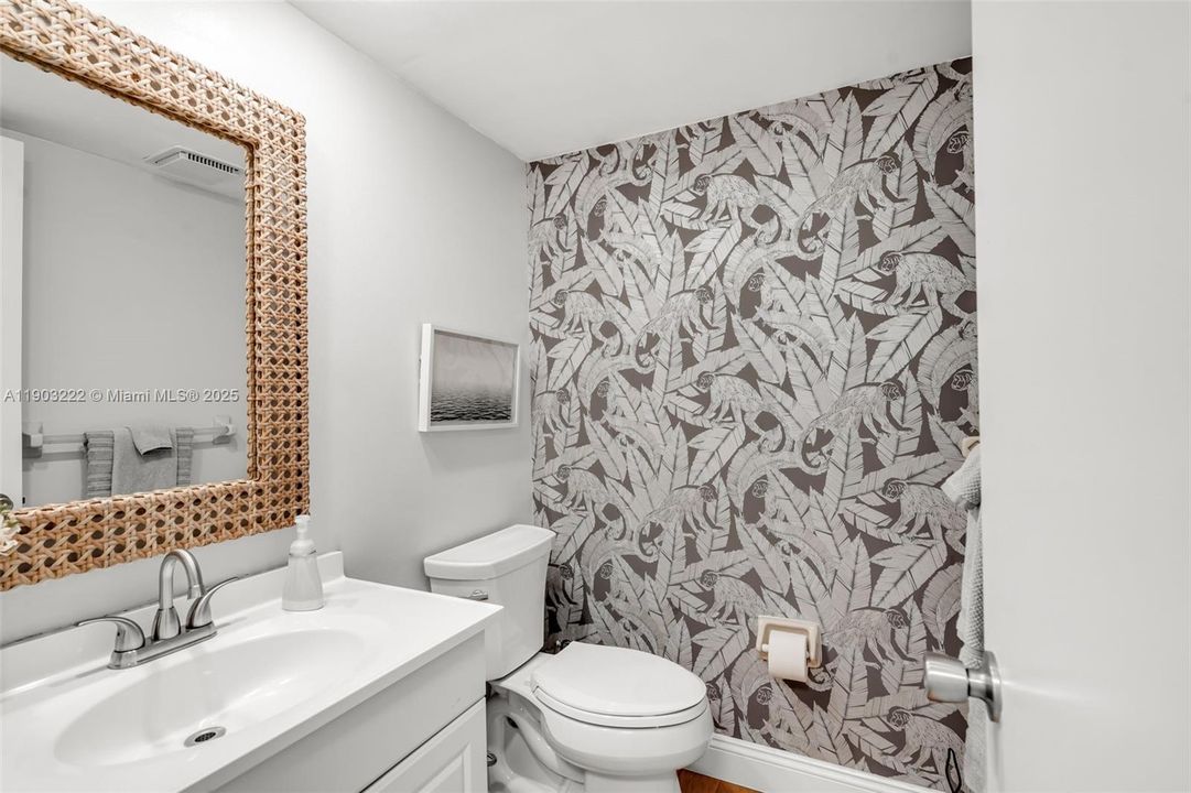 For Rent: $2,900 (2 beds, 2 baths, 1620 Square Feet)