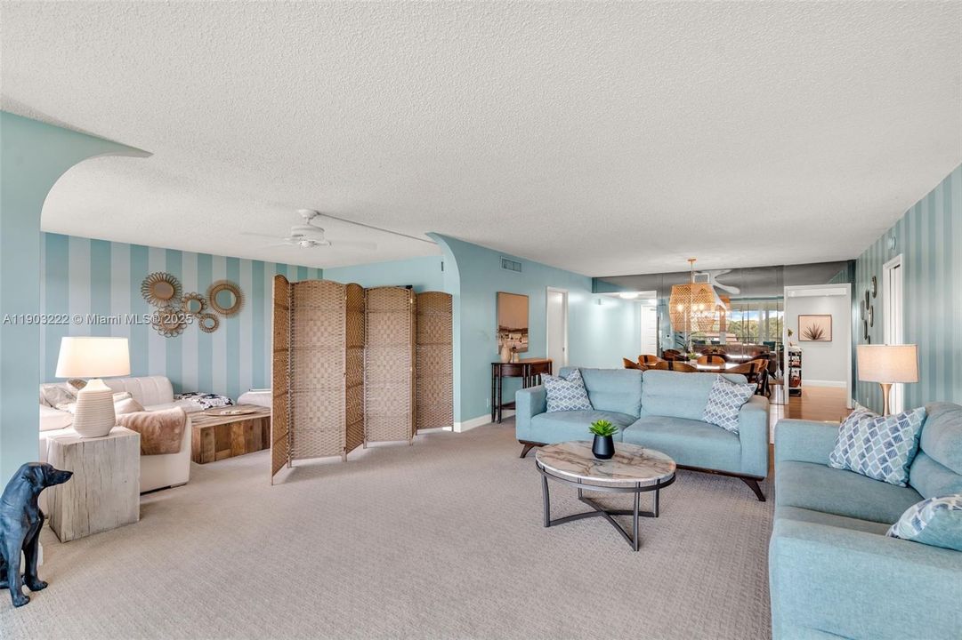 For Rent: $2,900 (2 beds, 2 baths, 1620 Square Feet)