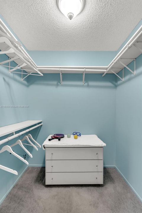 For Rent: $2,900 (2 beds, 2 baths, 1620 Square Feet)