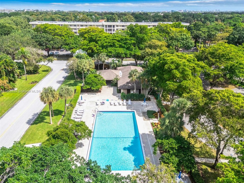 For Rent: $2,900 (2 beds, 2 baths, 1620 Square Feet)