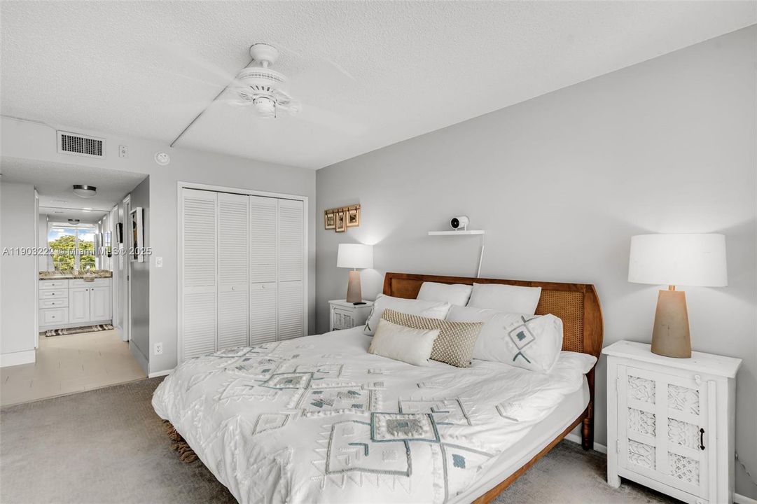 For Rent: $2,900 (2 beds, 2 baths, 1620 Square Feet)