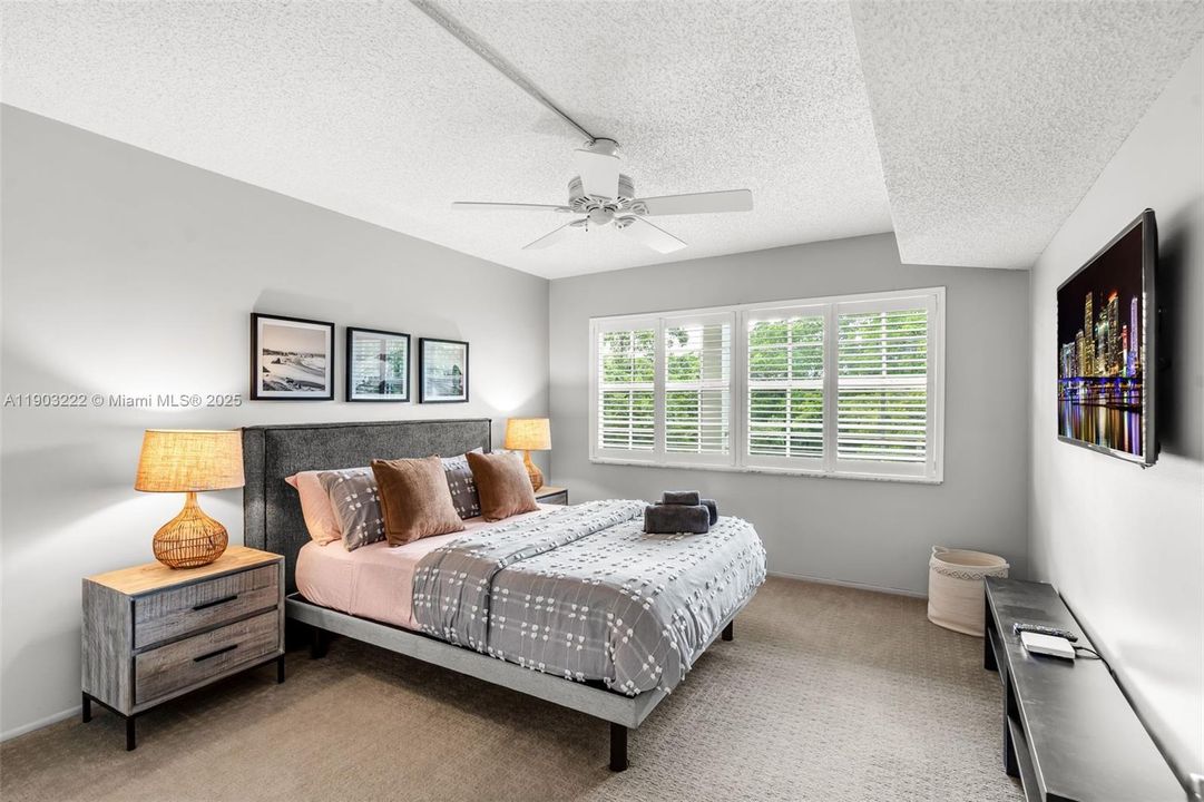 For Rent: $2,900 (2 beds, 2 baths, 1620 Square Feet)