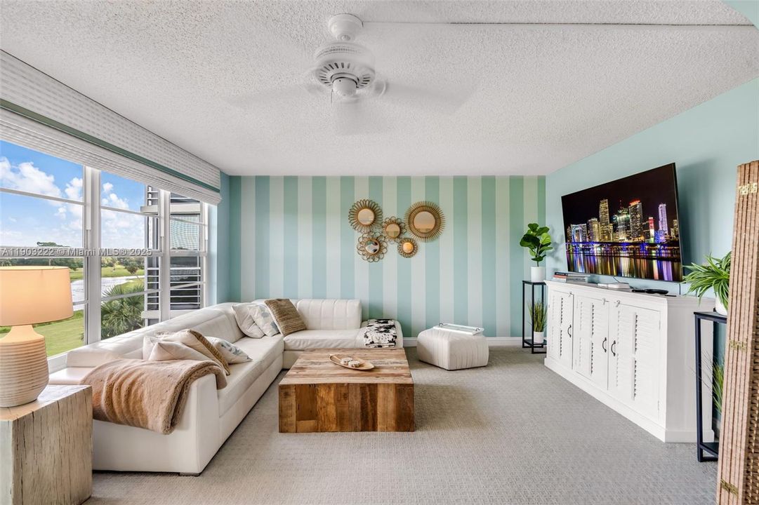 For Rent: $2,900 (2 beds, 2 baths, 1620 Square Feet)