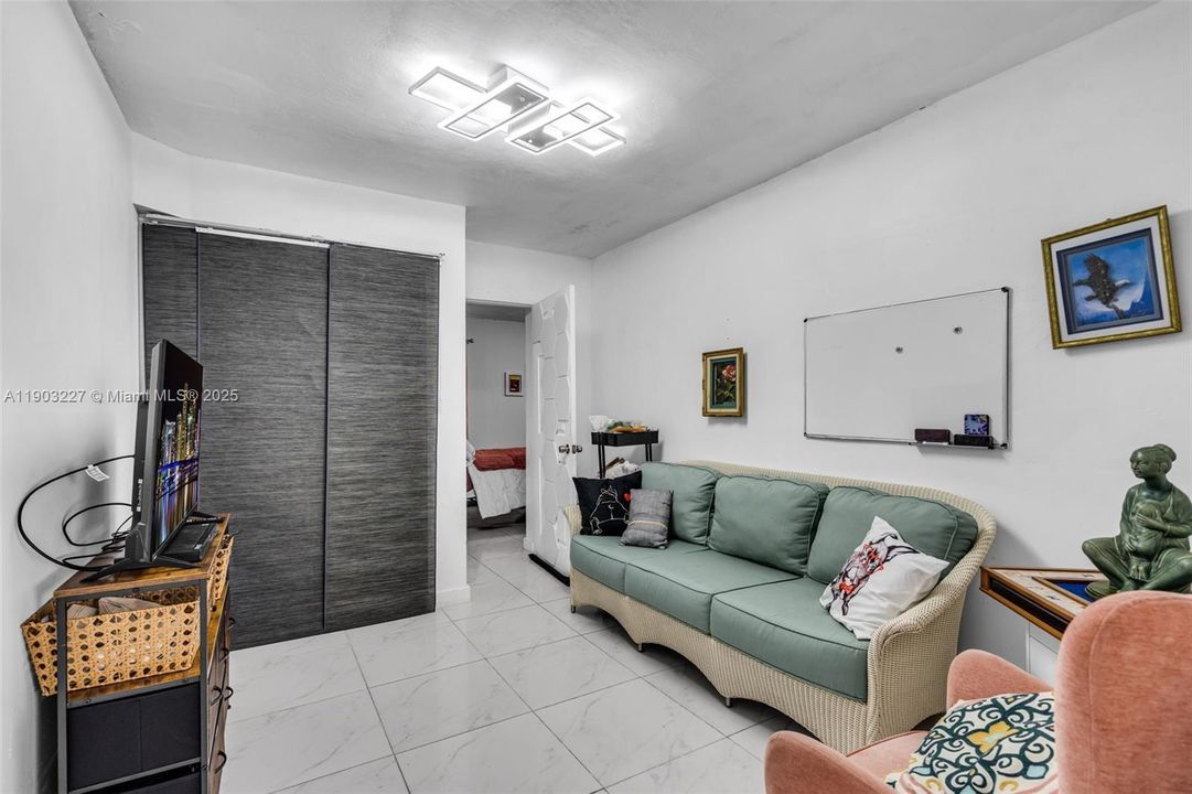 For Sale: $680,000 (3 beds, 2 baths, 1500 Square Feet)