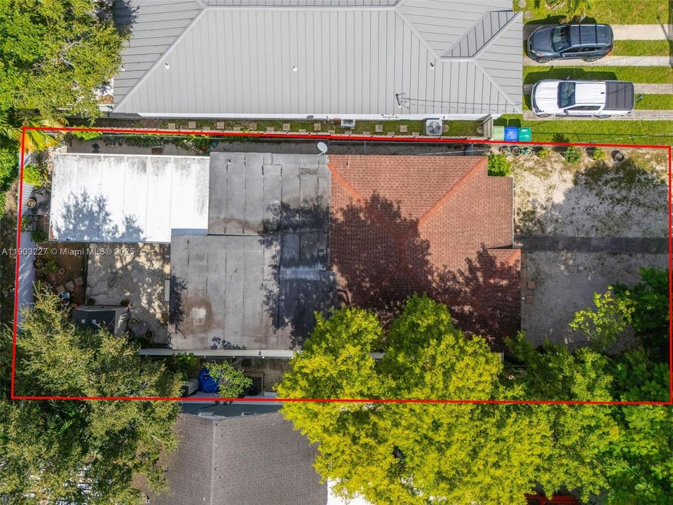 For Sale: $680,000 (3 beds, 2 baths, 1500 Square Feet)