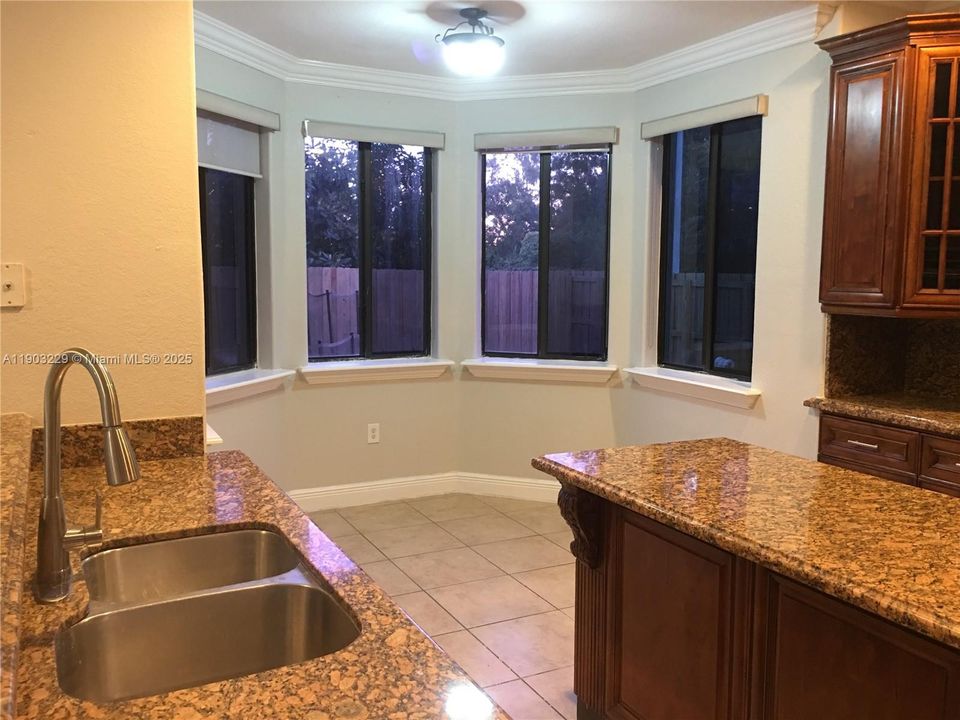 For Sale: $1,050,000 (5 beds, 4 baths, 3210 Square Feet)