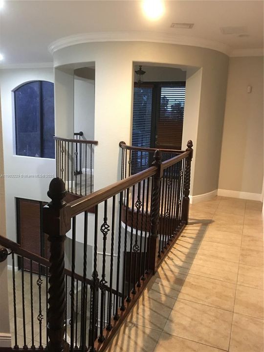 For Sale: $1,050,000 (5 beds, 4 baths, 3210 Square Feet)