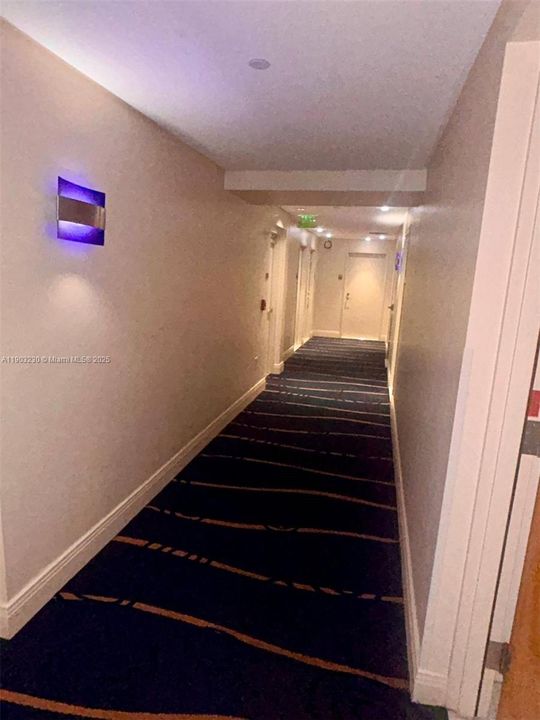 For Sale: $599,999 (2 beds, 2 baths, 1212 Square Feet)