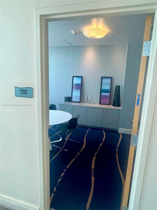 For Sale: $599,999 (2 beds, 2 baths, 1212 Square Feet)