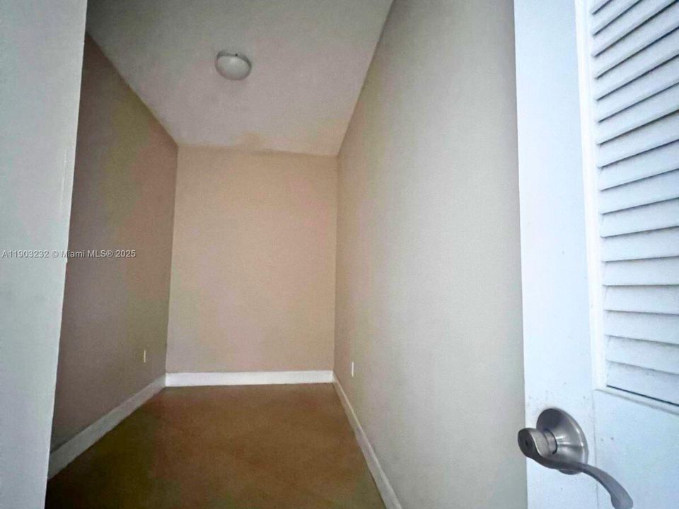 For Rent: $3,200 (2 beds, 2 baths, 1296 Square Feet)