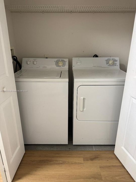 最近租的: $2,400 (1 贝兹, 1 浴室, 893 平方英尺)