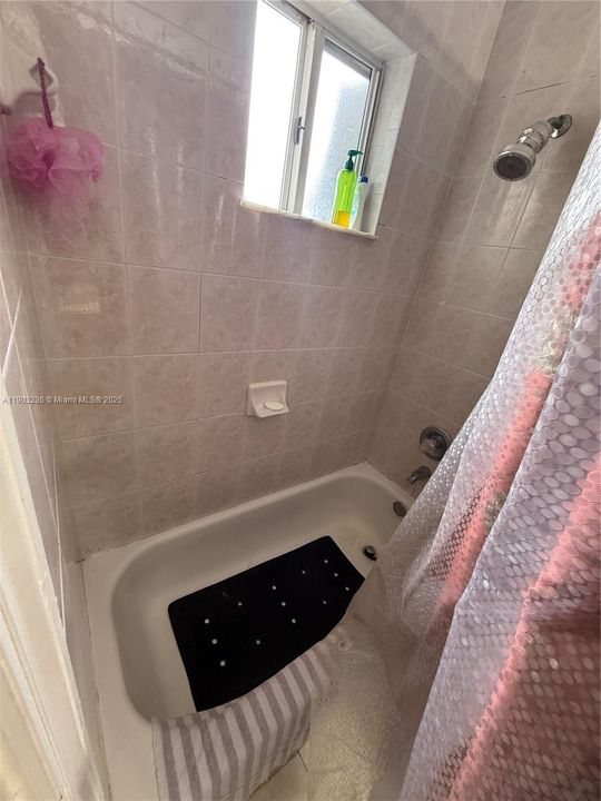 待售: $520,000 (3 贝兹, 2 浴室, 1290 平方英尺)