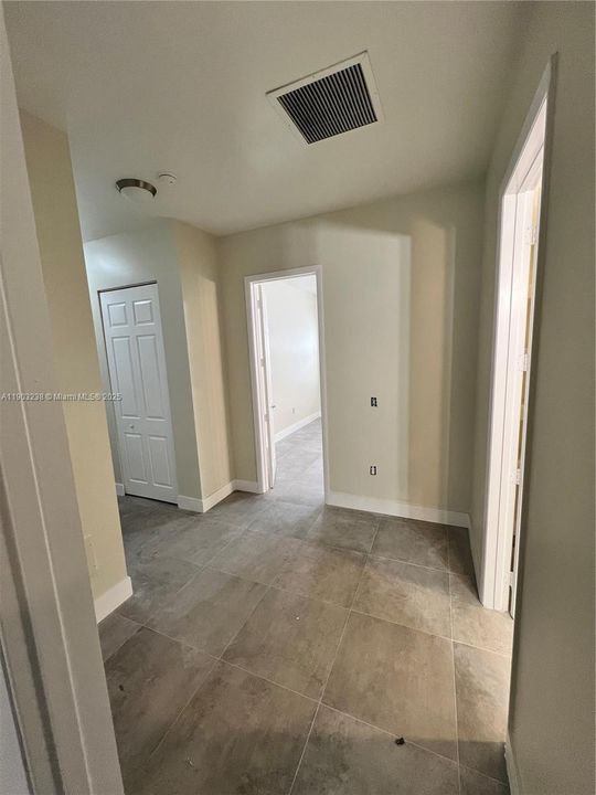 For Rent: $4,300 (5 beds, 63 baths, 4810 Square Feet)