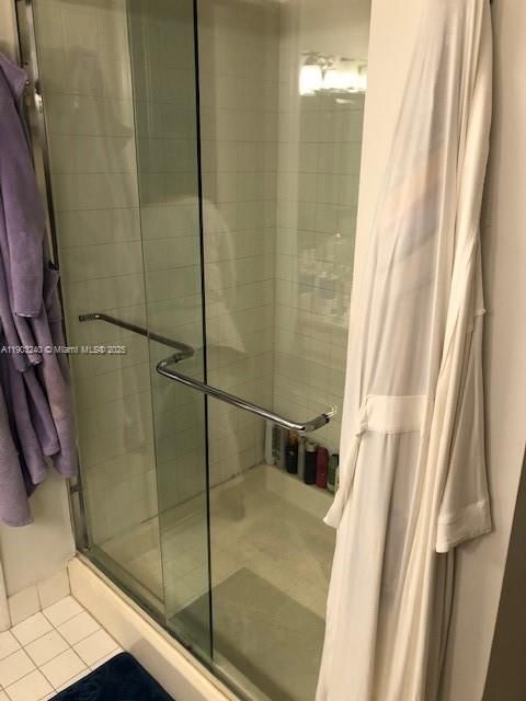 合同活跃: $2,750 (2 贝兹, 2 浴室, 1187 平方英尺)