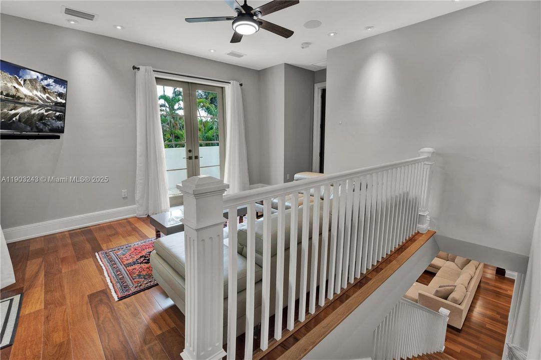 For Rent: $21,900 (4 beds, 5 baths, 4111 Square Feet)