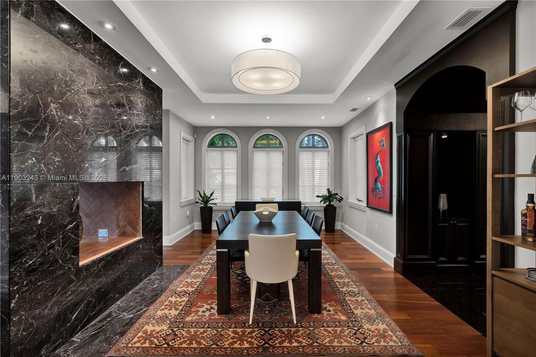 For Rent: $21,900 (4 beds, 5 baths, 4111 Square Feet)