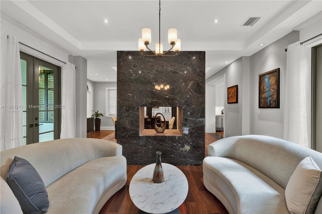 For Rent: $21,900 (4 beds, 5 baths, 4111 Square Feet)