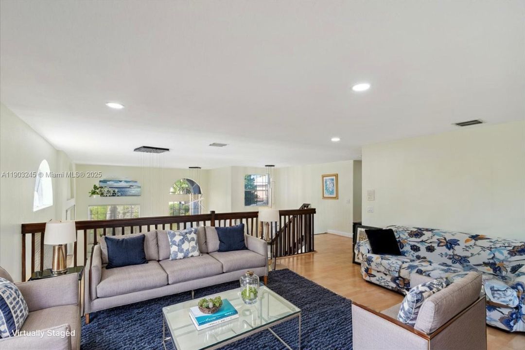 For Sale: $919,000 (4 beds, 2 baths, 3579 Square Feet)