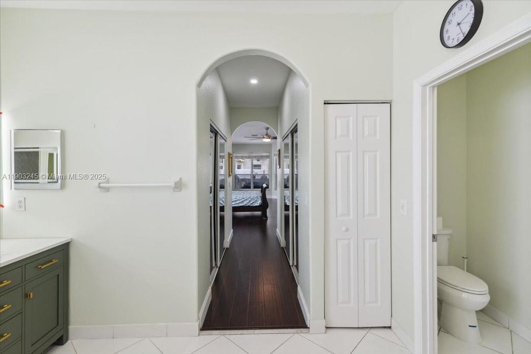 For Sale: $919,000 (4 beds, 2 baths, 3579 Square Feet)