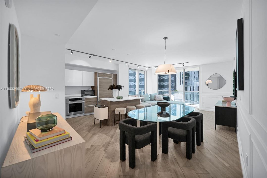 Recently Rented: $4,500 (2 beds, 2 baths, 1165 Square Feet)