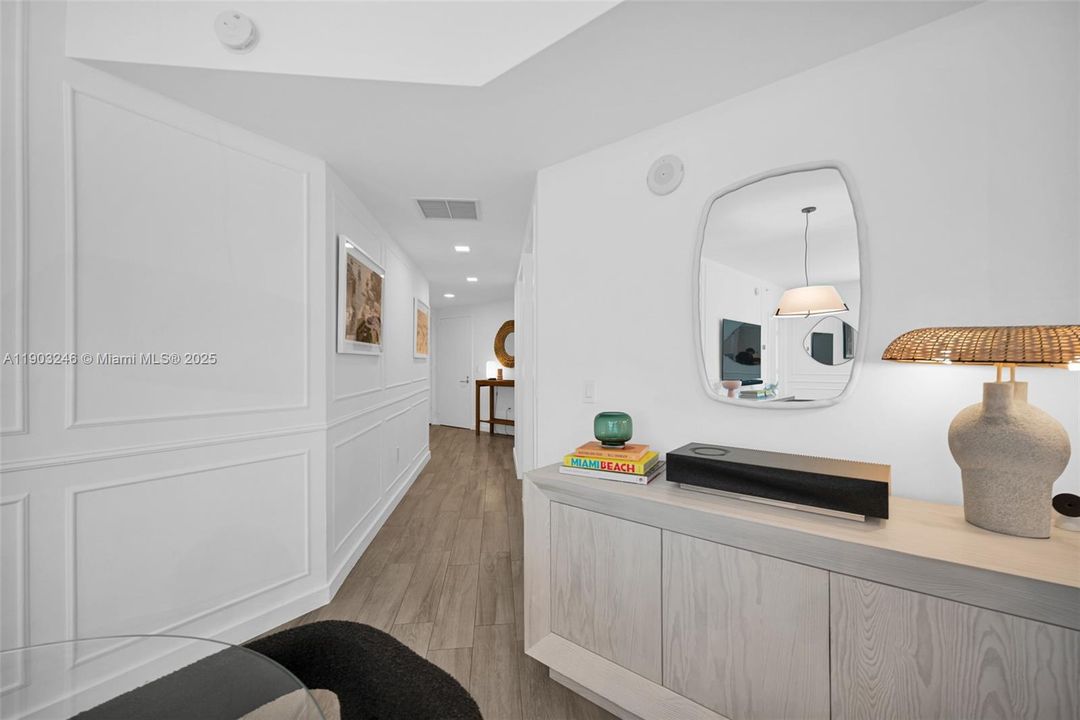 Recently Rented: $4,500 (2 beds, 2 baths, 1165 Square Feet)