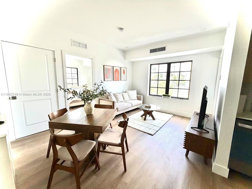 For Rent: $2,950 (1 beds, 1 baths, 538 Square Feet)