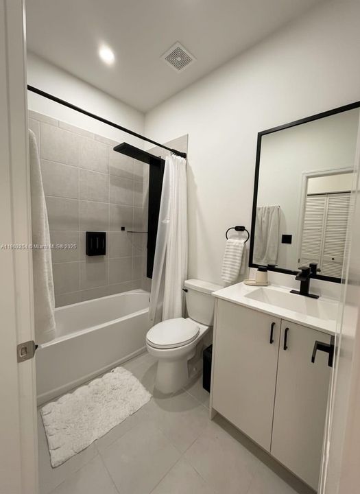 出租: $2,700 (3 贝兹, 2 浴室, 1483 平方英尺)