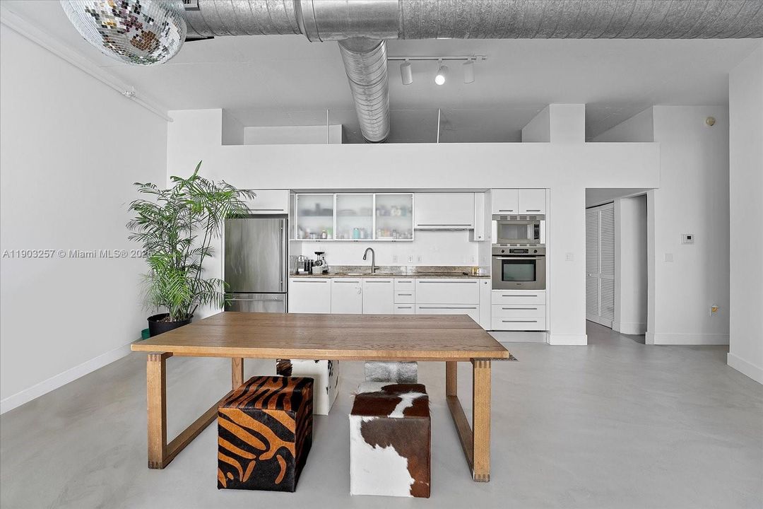 待售: $937,000 (3 贝兹, 2 浴室, 1906 平方英尺)