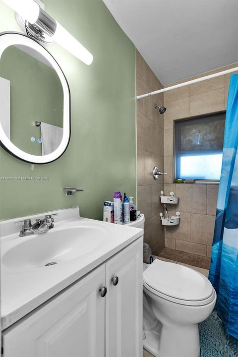 待售: $329,999 (2 贝兹, 1 浴室, 625 平方英尺)