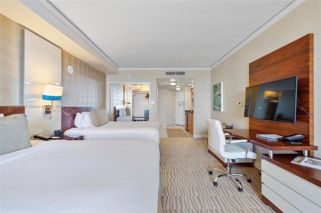 En Venta: $800,000 (3 camas, 3 baños, 551 Pies cuadrados)