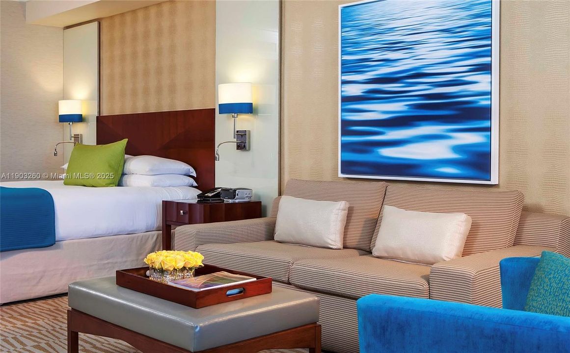 En Venta: $800,000 (3 camas, 3 baños, 551 Pies cuadrados)