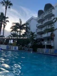 For Sale: $190,000 (2 beds, 2 baths, 1175 Square Feet)