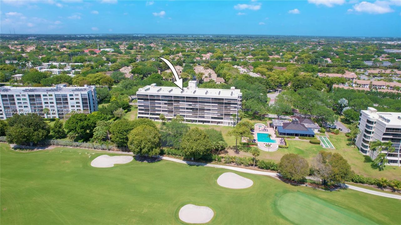 Active With Contract: $2,500 (2 beds, 2 baths, 1207 Square Feet)