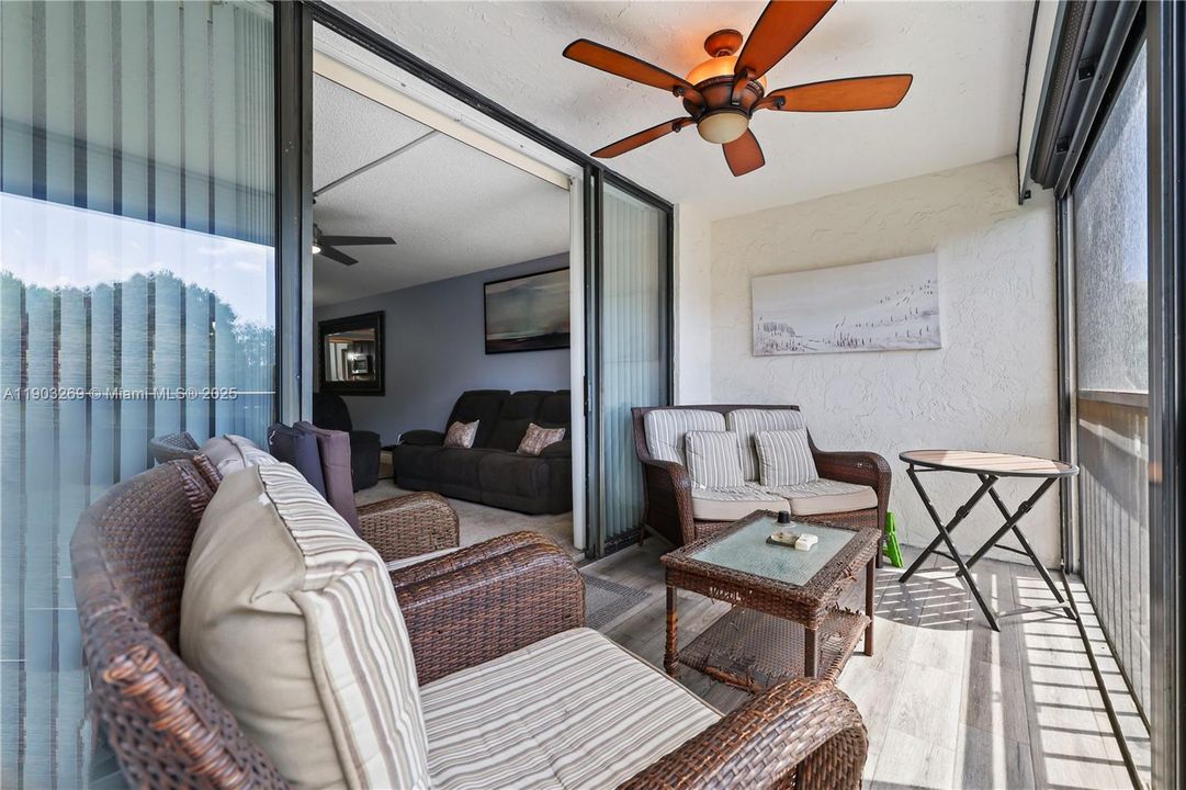 Active With Contract: $2,500 (2 beds, 2 baths, 1207 Square Feet)