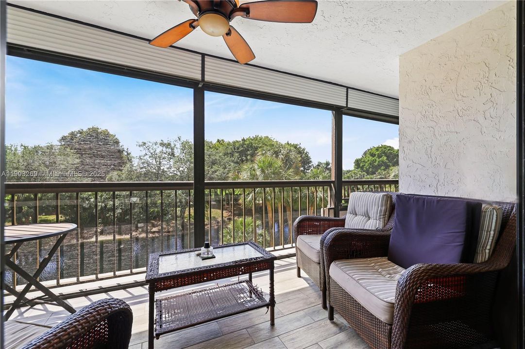 Active With Contract: $2,500 (2 beds, 2 baths, 1207 Square Feet)