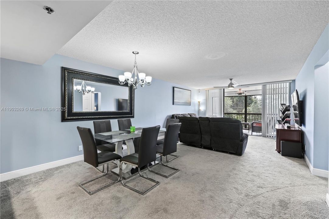 Active With Contract: $2,500 (2 beds, 2 baths, 1207 Square Feet)